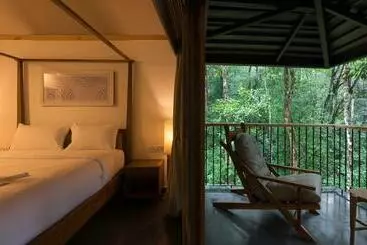 Hotel Welcomheritage Ayatana, Coorg