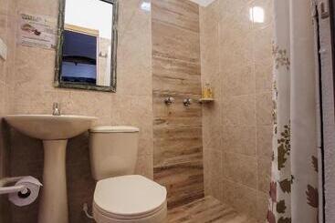 펜션 Hostal Macondo Inn