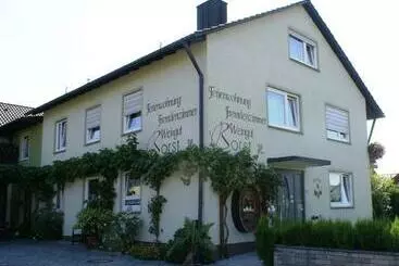 Hostel Weingut Und Gastehof Borst