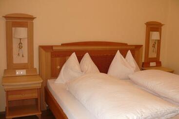 Gasthof Pension Zur Klause