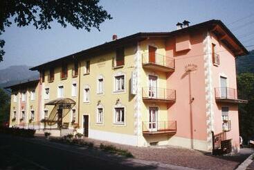 ホテル Albergo Ristorante Marcheno