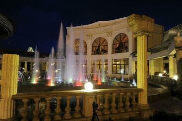 ユースホステル Fontan