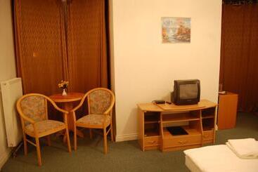 בית מלון כפרי Sloup