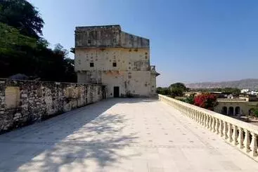 リゾートホテル Castle Kalwar