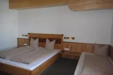 Hostel Berggasthof Schatzbergalm