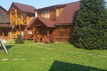 Ostello Sadiba Pid Skeleyu