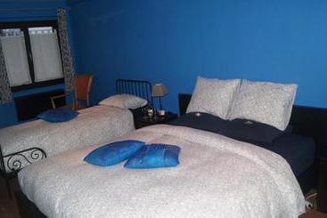 تختخواب و صبحانه Fleurs Sauvages