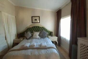 민박 Sutherland Guest House