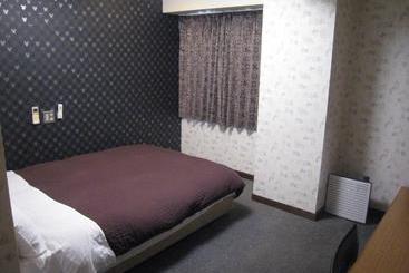 Szálloda First  Taketoyo