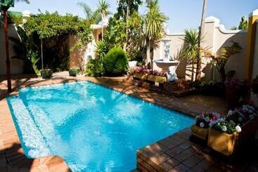 بنسيون Annette Guesthouse