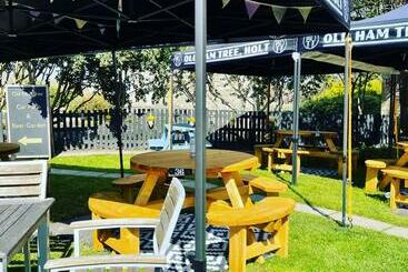 Hospedaria The Old Ham Tree