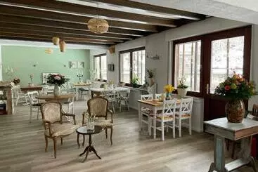 Aamiaismajoitus (B&B) Bed&breakfast Eifelpension Brückenschenke