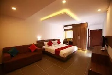 Bed & Breakfast Silver Storm Resort Athirappilly