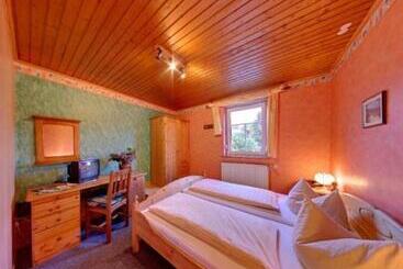 בית מלון כפרי Gemündener Hof