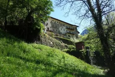 Auberge Lou Créton Di Lui Hostel