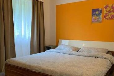 住宿加早餐  Grotto Pergola