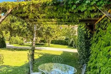 Huoneistohotelli Palazzo Di Bagnaia