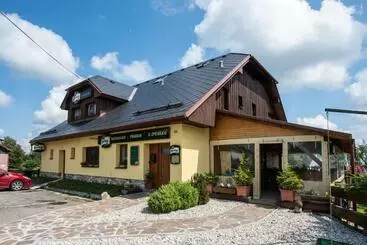 Majatalo Penzion U Zpěváků