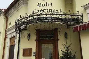 ホテル Corvinus