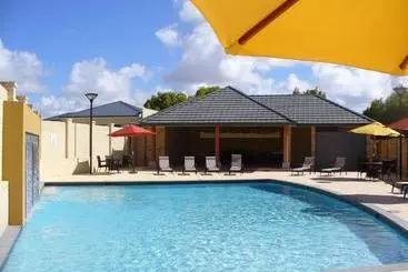 アパートホテル Port Denison Beach Resort