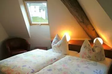 Retkeilymaja Gasthaus Zum Rössle