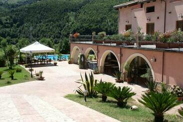 בית מלון כפרי Agriturismo Solare