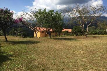 פנסיון Cabinas Lindo Horizonte