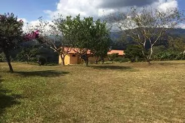 Majatalo Cabinas Lindo Horizonte