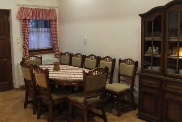 פנסיון öreg Somfa Vendégház