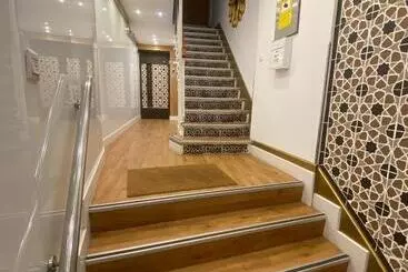 مسافرخانه Catedral Boutique