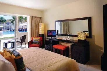 Hotel Reef Oasis Beach Aqua Park Resort