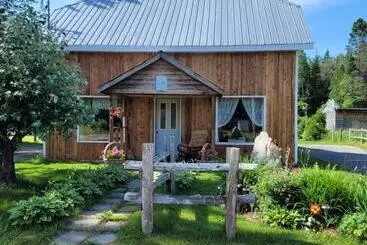 Aamiaismajoitus (B&B) Le Gîte Du Gardien Blanc