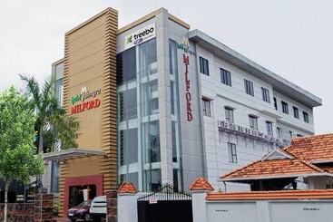 Hotelli Treebo Premium Palmyra Milford, 2 Km From Alleppey Beach