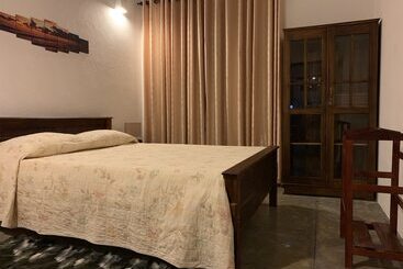 Pensiune Marawila Residence