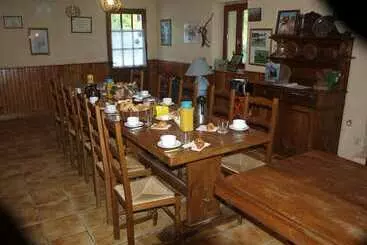 Aamiaismajoitus (B&B) La Ferme Des Pres