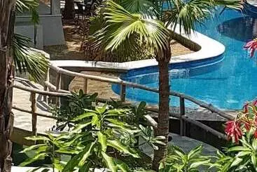 ホテル Coconut Lodge