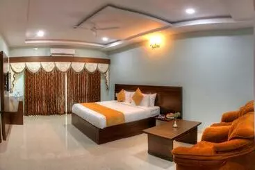 Otel Nijaguna Resorts