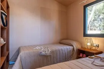 방갈로 Camping Estival Torre De La Mora