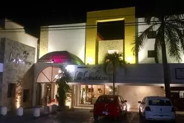 هتل Las Golondrinas