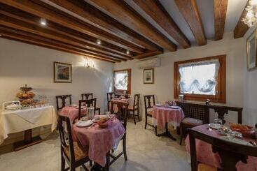 هتل Locanda Al Leon