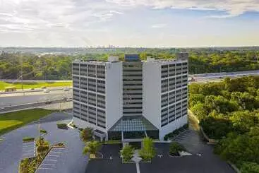 Отель Nashville Airport Marriott