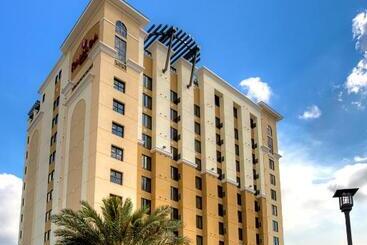 ホテル Ramada Plaza Resort & Suites By Wyndham Orlando Intl Drive