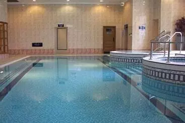 בית מלון כפרי The Aberdeen Altens