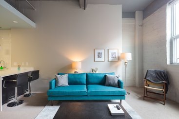 アパートホテル Swofford  Spacious Dt Apts With Free Parking By Zencity