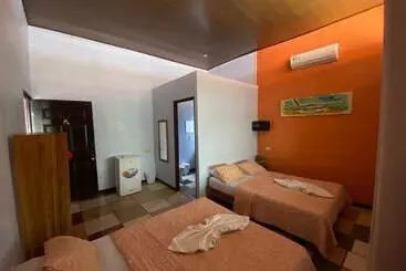 Hotelli Sunset Rooms