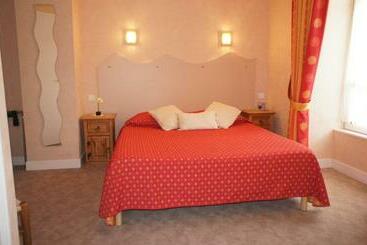 فندق Auberge De Raulhac