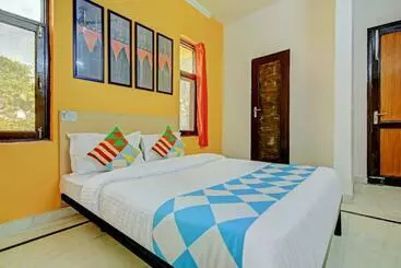 ホテル Flagship 75279 Neelam Villa