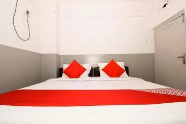 Hotel Oyo 41893  Sahdev