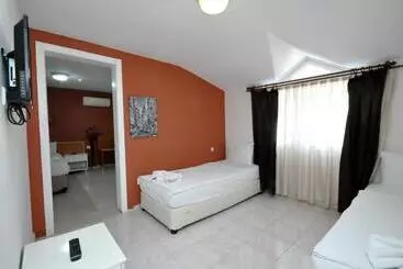 Lale Otel