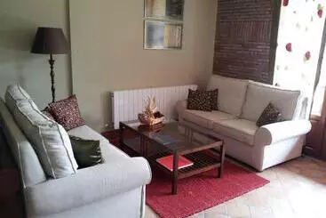 בית מלון כפרי Posada La Robleda